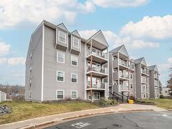 107 31 River Lane Bedford, NS B4A 3Y7