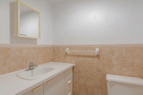 Salle d'eau - 4827A Av. Victoria, Montréal (Côte-Des-Neiges/Notre-Dame-De-Grâce), QC - Indoor Photo Showing Bathroom