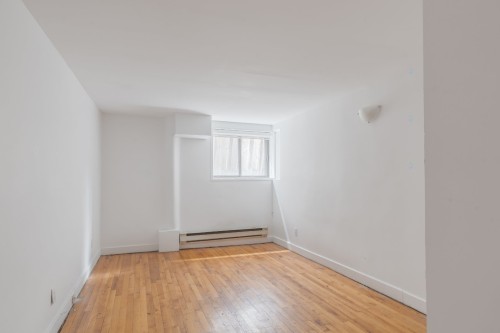 Chambre à coucher - 4827A Av. Victoria, Montréal (Côte-Des-Neiges/Notre-Dame-De-Grâce), QC - Indoor Photo Showing Other Room