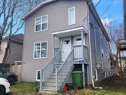 391 389-393 Renfrew Street  Halifax, NS B2Y 2M4
