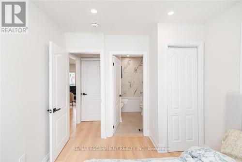 297 Britannia Avenue, Hamilton, ON - Indoor