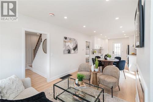 297 Britannia Avenue, Hamilton, ON - Indoor Photo Showing Living Room