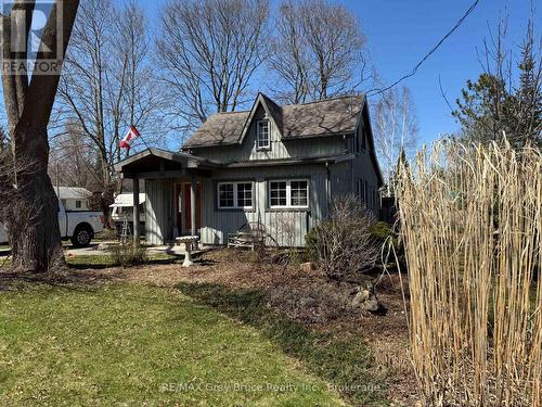 280 MARY STREET  South Bruce Peninsula, ON N0H 2T0