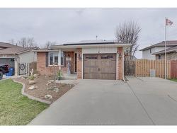 18 AZAR Avenue Tilbury, ON N0P 2L0