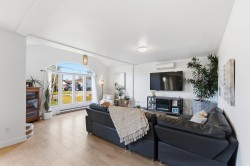 Salon - 