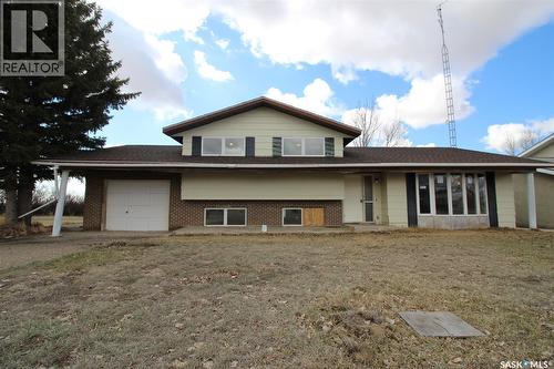504 3Rd Avenue E, Frontier, SK - Outdoor