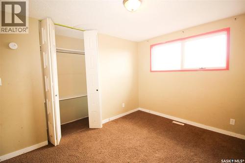 504 3Rd Avenue E, Frontier, SK - Indoor Photo Showing Other Room