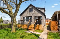 267 VANSITMART Avenue  Hamilton, ON L8H 3B2