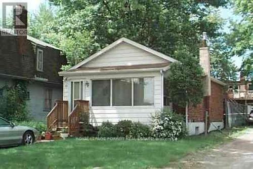 86 Ash Crescent, Toronto, ON - Outdoor