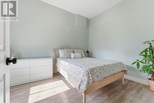 123 East Avenue N, Hamilton, ON - Indoor Photo Showing Bedroom
