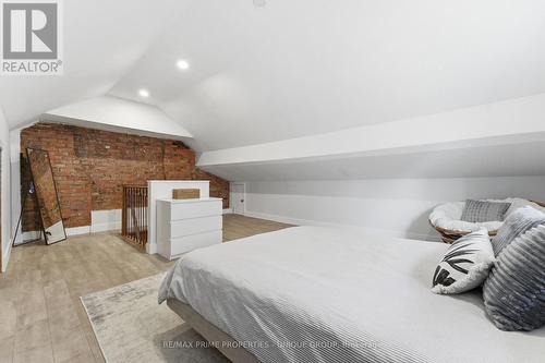 123 East Avenue N, Hamilton, ON - Indoor Photo Showing Bedroom