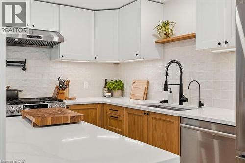 218 Prosperity Drive, Kitchener, ON - Indoor Photo Showing Kitchen With Upgraded Kitchen