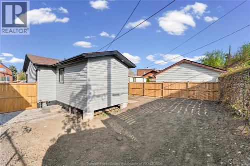 1663 Drouillard Road, Windsor, ON - Outdoor