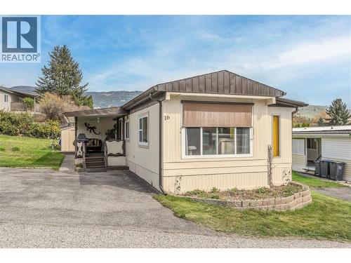 Welcome to #16 Pinecrest! - 12022 Pretty Road Unit# 16, Lake Country, BC 