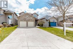 1698 HEALY ROAD  London North, ON N6G 5P1