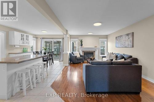 4875 John Street, Lincoln (Beamsville), ON - Indoor Photo Showing Living Room With Fireplace
