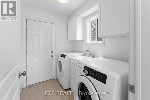 4875 John Street, Lincoln (Beamsville), ON - Indoor Photo Showing Laundry Room