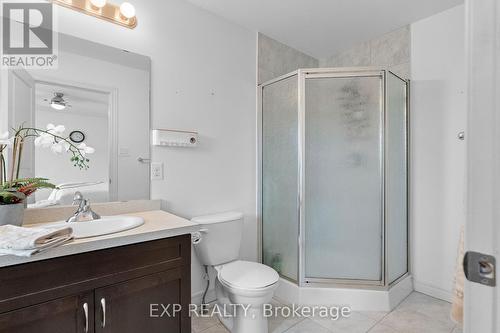 4875 John Street, Lincoln (Beamsville), ON - Indoor Photo Showing Bathroom
