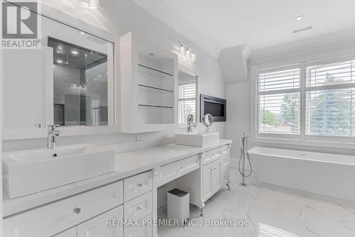 Primary 7 Pc En-Suite Heated Floor - 111 Codsell Avenue, Toronto, ON 