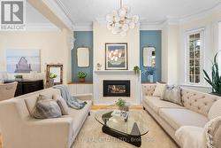 103 MANNING AVENUE Toronto, ON M6J 2K6