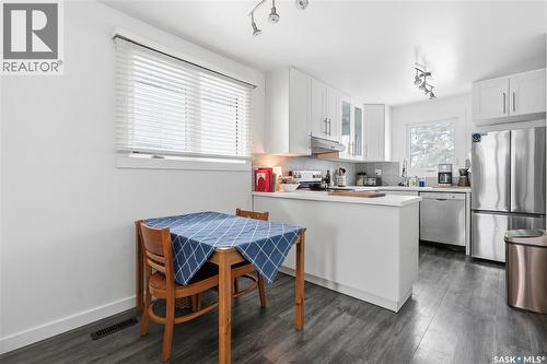 166 Magee Crescent, Regina, SK - Indoor Photo Showing Kitchen With Stainless Steel Kitchen