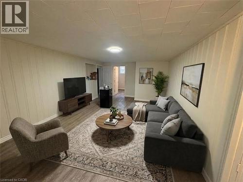 66 Grenadier Drive, Hamilton, ON - Indoor Photo Showing Living Room