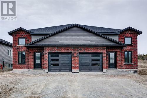 1517 Montrose  Sudbury, ON P3A 0E1