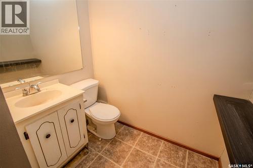 344 Angus Street, Regina, SK - Indoor Photo Showing Bathroom