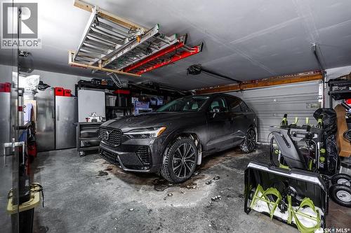 612 M Avenue S, Saskatoon, SK - Indoor Photo Showing Garage