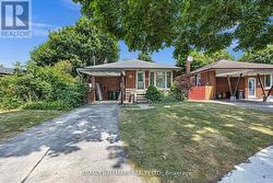 MAIN - 28 FURLONG COURT Toronto, ON M1J 1Y8