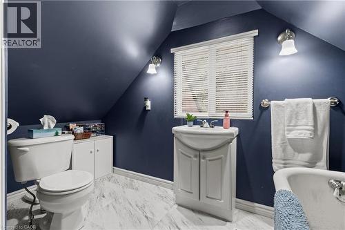 25 Mckinstry Street, Hamilton, ON - Indoor Photo Showing Bathroom
