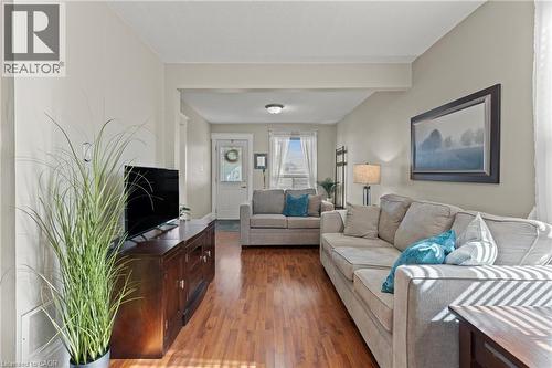 25 Mckinstry Street, Hamilton, ON - Indoor Photo Showing Living Room