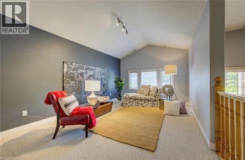 Upper unit - 2 Smetana Drive, Kitchener, ON - Indoor