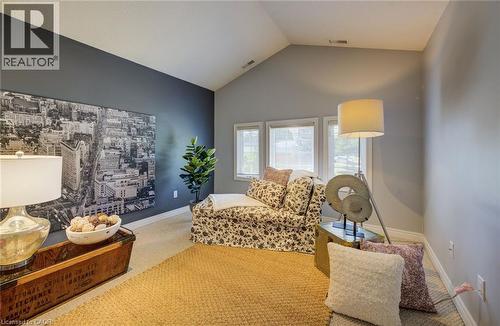 Upper unit - 2 Smetana Drive, Kitchener, ON - Indoor Photo Showing Living Room