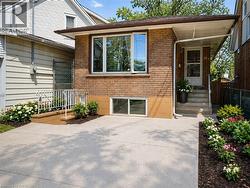 307 DUNSMURE Road Unit# Main Hamilton, ON L8L 1X1