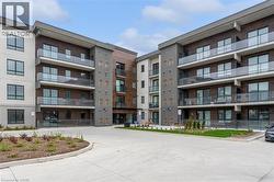 7549 KALAR Road Unit# 214 Niagara Falls, ON L2H 2Y6