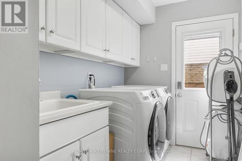 2474 Cavendish Drive, Burlington, ON - Indoor Photo Showing Laundry Room