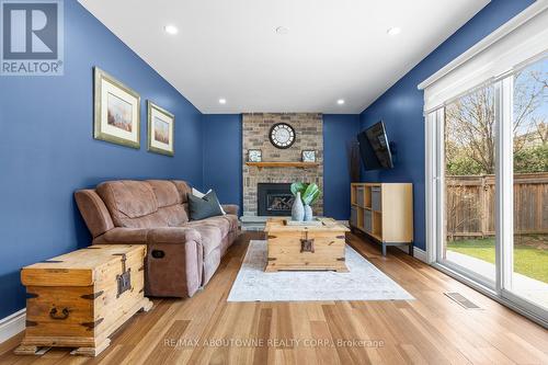 2474 Cavendish Drive, Burlington, ON - Indoor Photo Showing Living Room With Fireplace