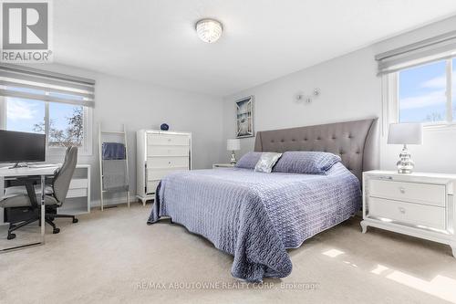 2474 Cavendish Drive, Burlington, ON - Indoor Photo Showing Bedroom