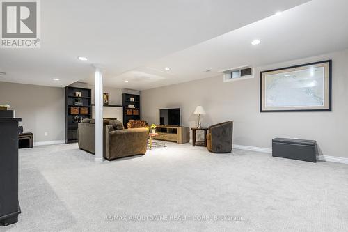 2474 Cavendish Drive, Burlington, ON - Indoor