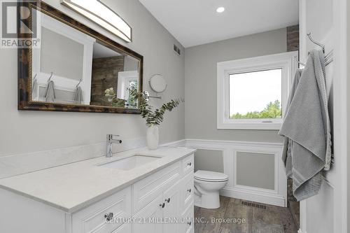 3 Piece Ensuite - 9610 Sideroad 5 Side Road, Erin, ON - Indoor Photo Showing Bathroom