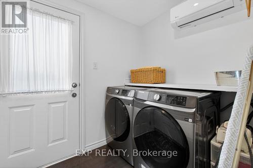 37008 Third Line, Southwold, ON - Indoor Photo Showing Laundry Room