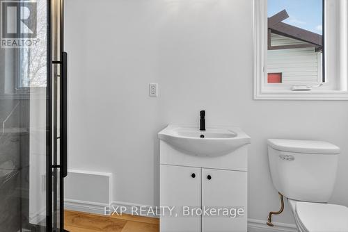 37008 Third Line, Southwold, ON - Indoor Photo Showing Bathroom