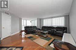 1805 - 5 CONCORDE PLACE Toronto, ON M3C 3M8
