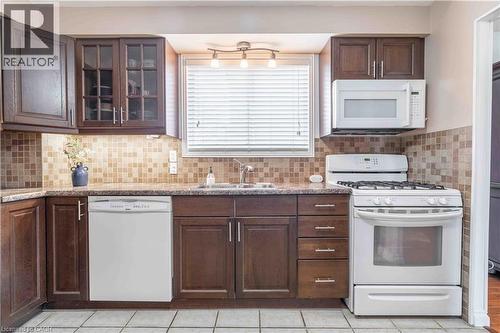 519 Brigadoon Drive, Hamilton, ON - Indoor Photo Showing Kitchen