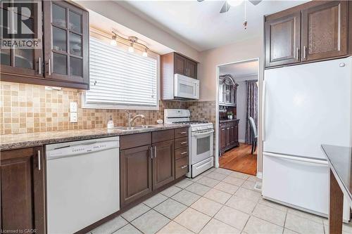 519 Brigadoon Drive, Hamilton, ON - Indoor Photo Showing Kitchen
