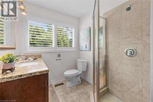 373 Torrance Street, Burlington, ON - Indoor Photo Showing Bathroom