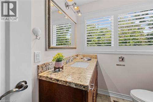 373 Torrance Street, Burlington, ON - Indoor Photo Showing Bathroom