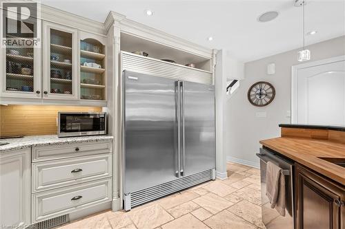 373 Torrance Street, Burlington, ON - Indoor Photo Showing Kitchen