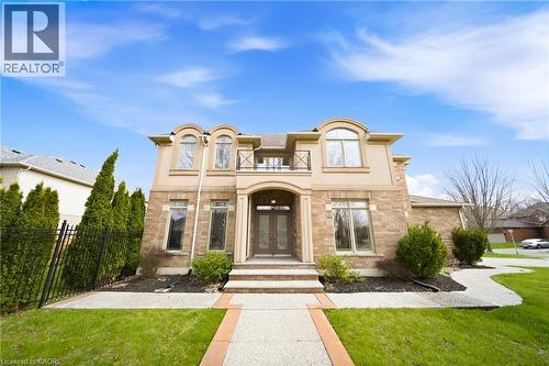 189 Cloverleaf Drive, Ancaster, ON - Outdoor With Facade
